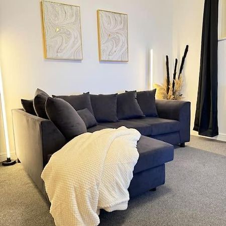 Luxury Cozy 3 Bed Apartment 5Mins From City - Free Parking! Нотингам Екстериор снимка