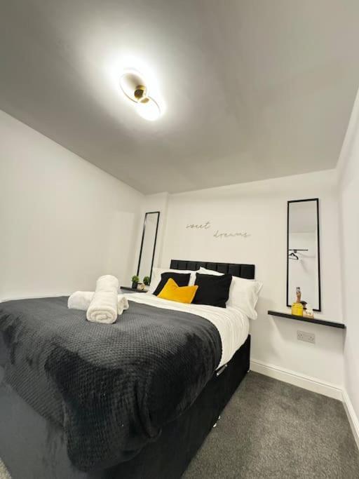 Luxury Cozy 3 Bed Apartment 5Mins From City - Free Parking! Нотингам Екстериор снимка