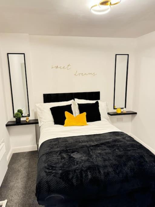 Luxury Cozy 3 Bed Apartment 5Mins From City - Free Parking! Нотингам Екстериор снимка